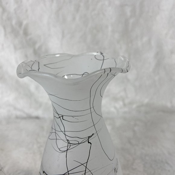 Vintage pair of Hand Blown frosted glass Black Drizzle String Spaghetti String - Picture 4 of 11